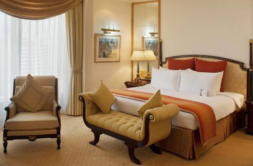  Crowne Plaza Abu Dhabi 5*